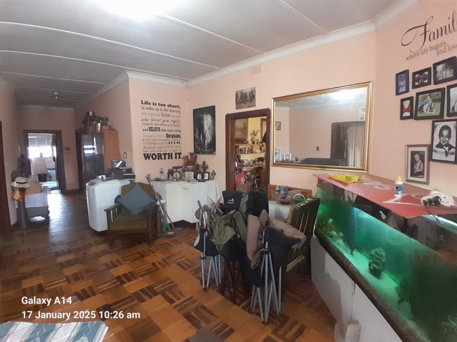 6 Bedroom Property for Sale in Bodorp North West